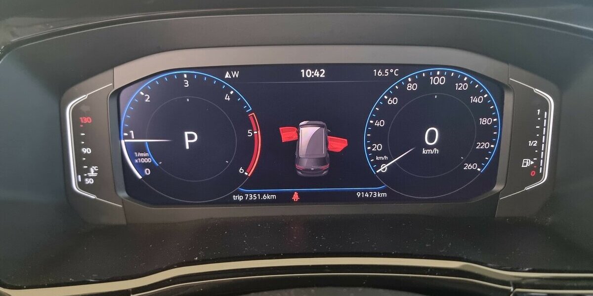 VW Touran Highline BMT DSG LED AHK ACC Navi 7-Sitze 91.700 km 26.900 &euro; Garrel 49681