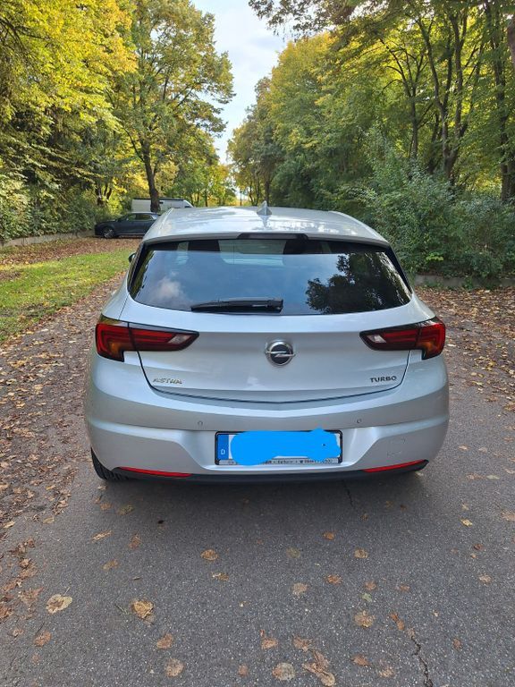 Opel Astra 102.000 km 13.500 € Regensburg 93049