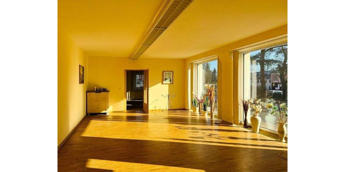 Gewerbeobjekt Großharthau - 1 Zimmer, 77 m&sup2;, 140.000&euro; | Angebot:25895888