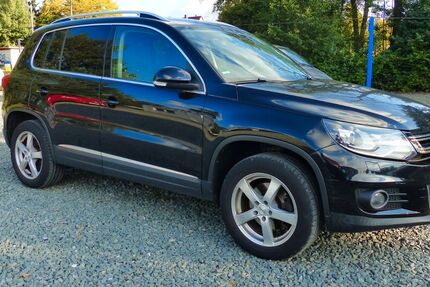 VW Tiguan 165.901 km 9.799 &euro; Hermsdorf/Schleifreisen 07629