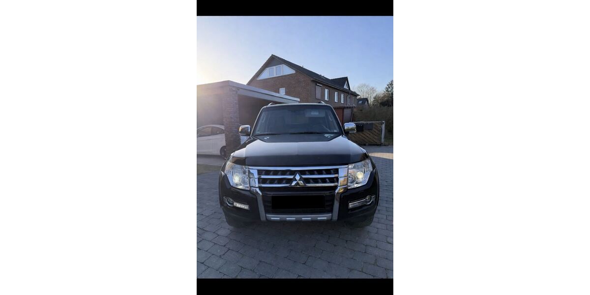 Mitsubishi Pajero 384.900 km 9.900 &euro; Lütjensee 22925
