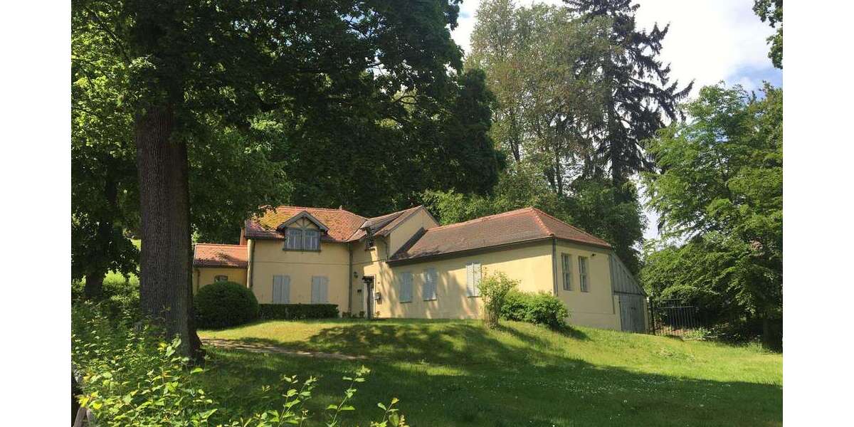 Etagenwohnung Bad Freienwalde - 7 Zimmer, 179 m&sup2;, 1.280&euro; | Angebot:26934528