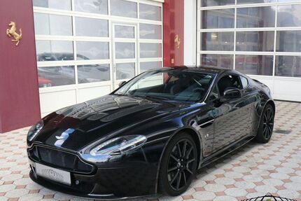 Aston Martin V12 Vantage