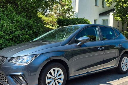 Seat Ibiza 18.000 km 14.390 &euro; Bamberg 96049