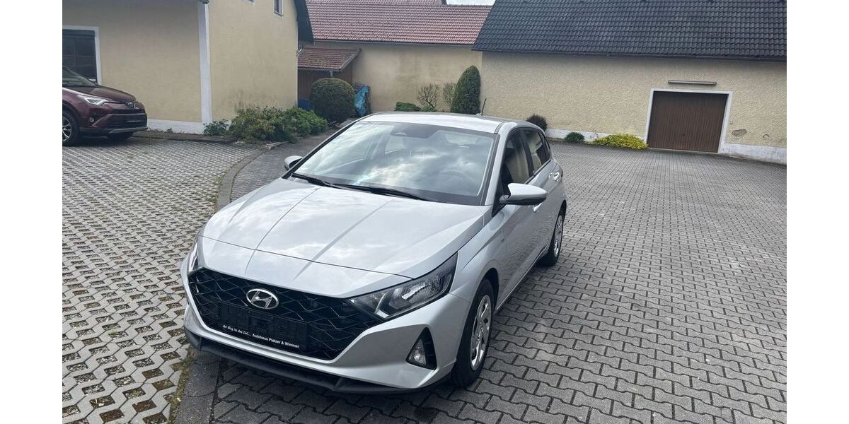 Hyundai i20 41.047 km 12.800 &euro; Kirchroth 94356