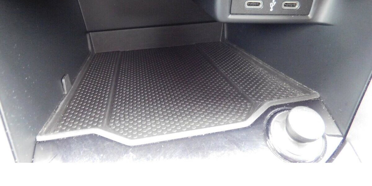 VW T-Roc 1.5 Life TSI BMT Navi Klima 34.000 km 23.690 &euro; Vordorf 38533