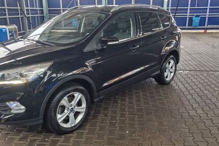 Ford Kuga 105.900 km 14.490 &euro; Berlin 12349