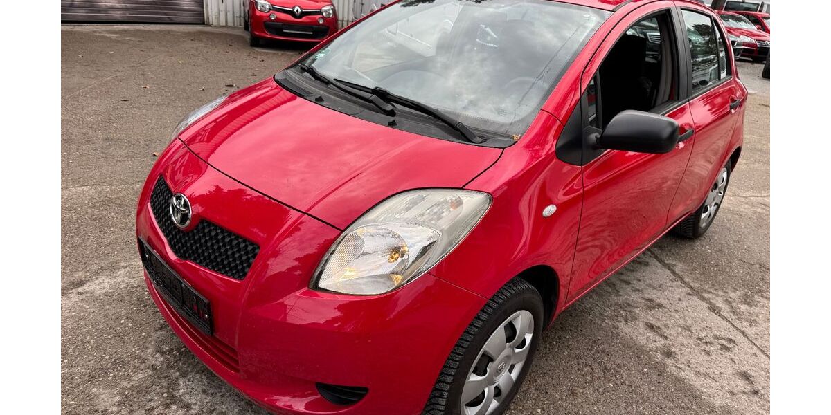 Toyota Yaris 98.123 km 5.990 &euro; Berlin 12559