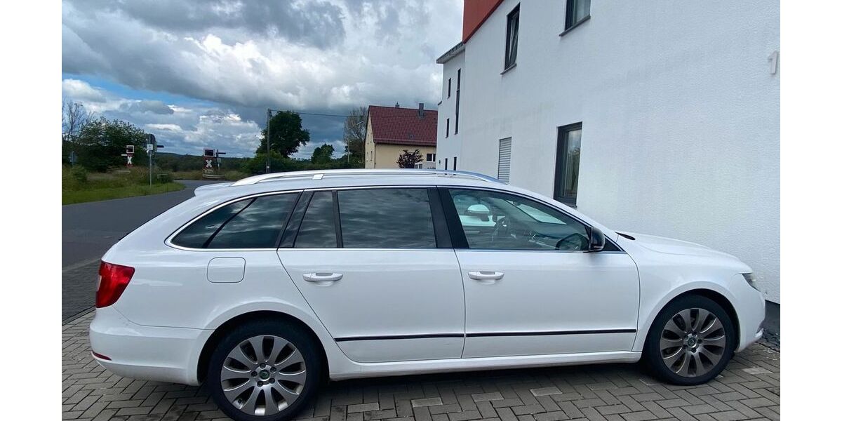 Skoda Superb 262.000 km 2.900 &euro; Altenkirchen 57610