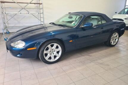Jaguar XK8