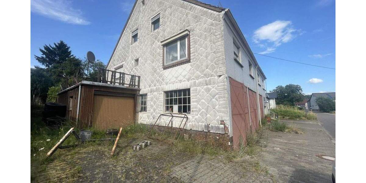 Mehrfamilienhaus, Wohnhaus Freisen Haupersweiler - 8 Zimmer, 244 m&sup2;, 59.000&euro; | Angebot:25670560
