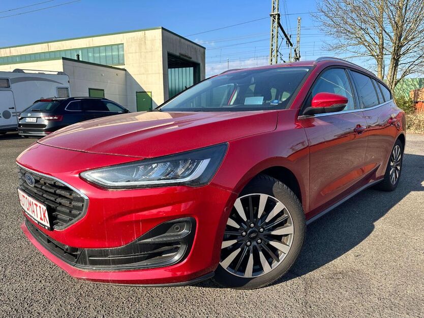 Ford Focus 17.353 km 23.989 € Neumünster 24536