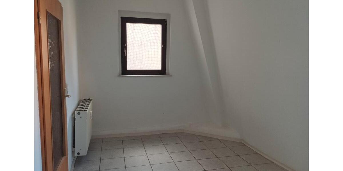 Etagenwohnung Zittau - 3 Zimmer, 88 m&sup2;, 388&euro; | Angebot:26382743