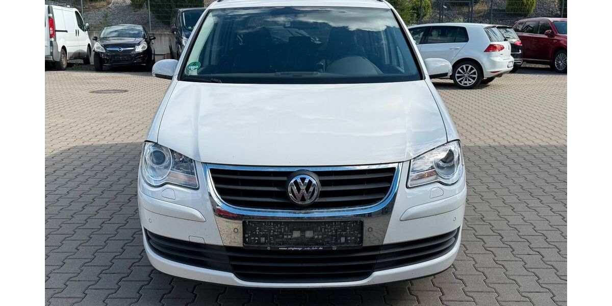 VW Touran 280.000 km 2.690 &euro; Friedberg 86316