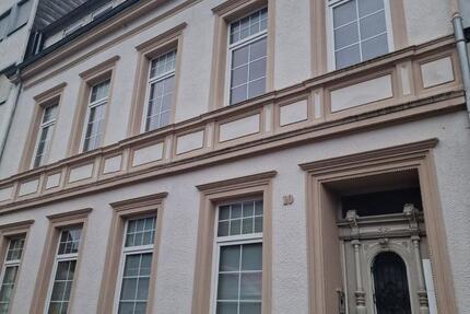 3-Familienhaus mit historischem Flair, Büro und Lager