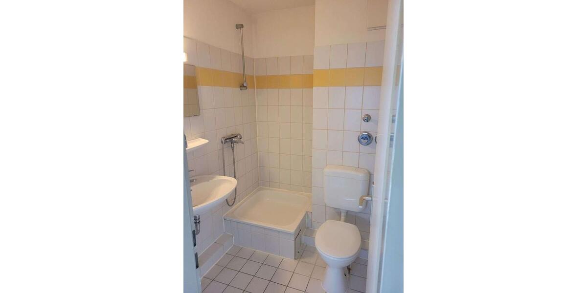 Dachgeschoßwohnung Lübeck Sankt Lorenz Nord - 1 Zimmer, 26 m&sup2;, 339&euro; | Angebot:26383138