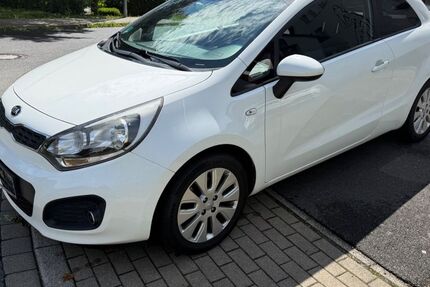 Kia Rio 148.000 km 4.299 &euro; Lüdenscheid 58515
