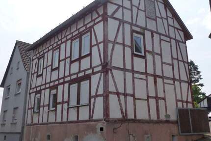 Haus Hüttenberg Volpertshausen - 5 Zimmer, 275.000&euro; | Angebot:23954011