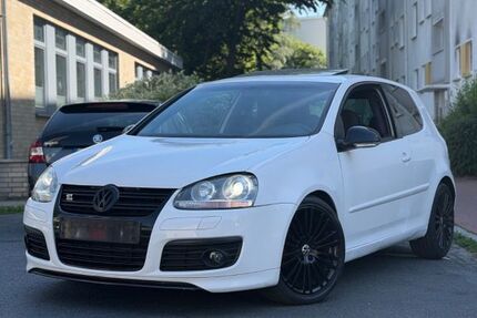 VW Golf 301.000 km 3.300 &euro; Bremen 28329