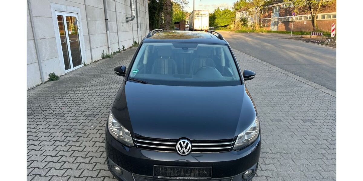 VW Touran 273.465 km 6.000 &euro; Krefeld 47807