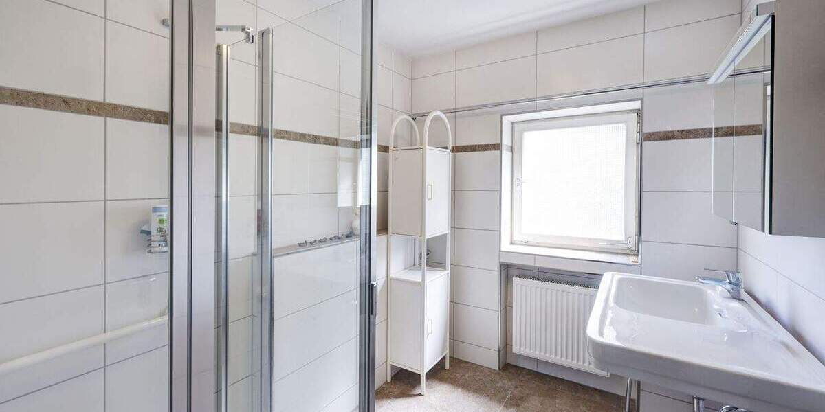 Mehrfamilienhaus, Wohnhaus Siegsdorf - 7 Zimmer, 182 m&sup2;, 1.150.000&euro; | Angebot:26345747