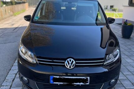 VW Touran 132.000 km 9.200 &euro; Krumbach 86381