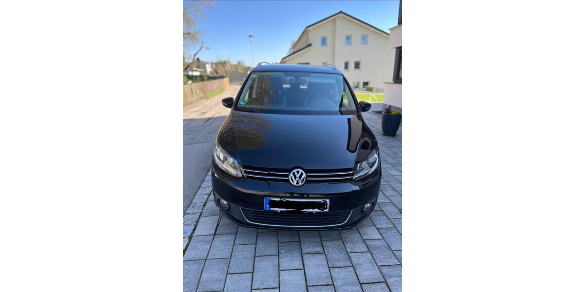 VW Touran 132.000 km 9.200 &euro; Krumbach 86381