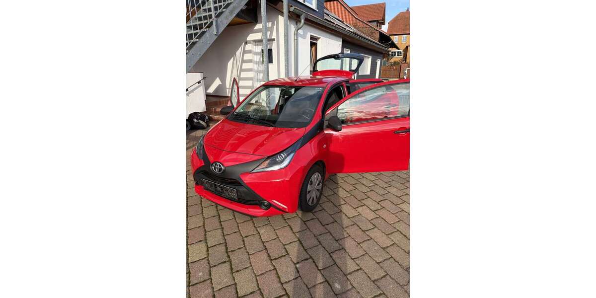 Toyota Aygo 105.000 km 4.799 &euro; Moringen-Großenrode 37186
