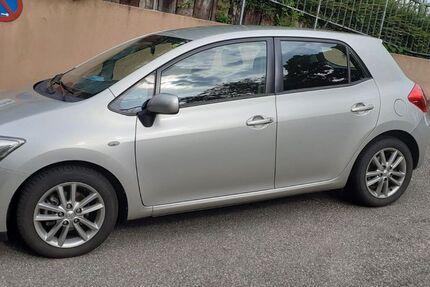 Toyota Auris 225.000 km 4.000 &euro; Waldkirch 79183