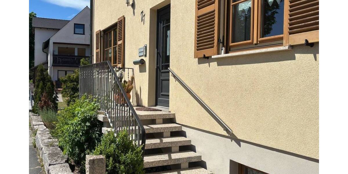 Mehrfamilienhaus, Wohnhaus Adelsdorf - 7 Zimmer, 176 m&sup2;, 611.000&euro; | Angebot:26807099