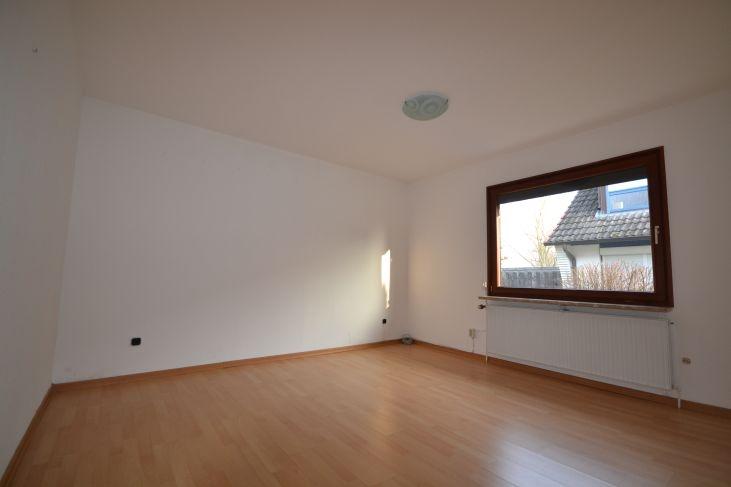 Einfamilienhaus Nordhastedt - 4 Zimmer, 134 m&sup2;, 980&euro; | Angebot:24747305