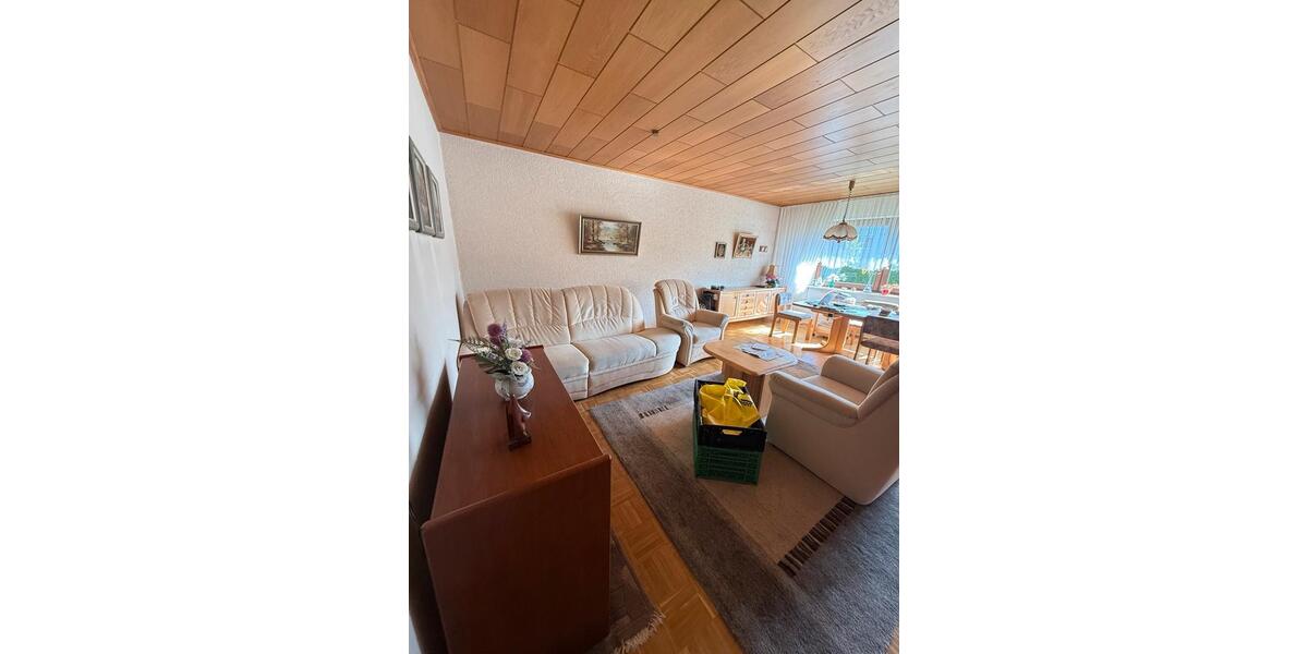 Erdgeschoßwohnung Immenhausen - 3 Zimmer, 90 m&sup2;, 900&euro; | Angebot:26409335
