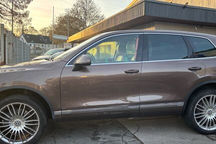 VW Touareg 211.000 km 8.800 &euro; Essen 45356
