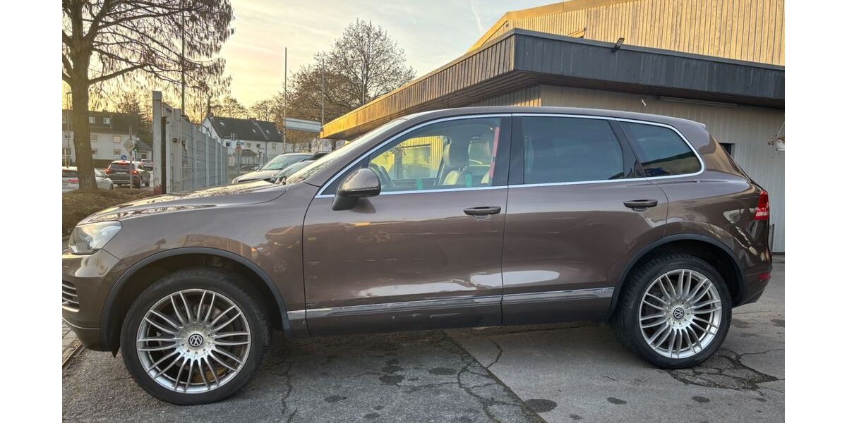 VW Touareg 211.000 km 8.800 &euro; Essen 45356