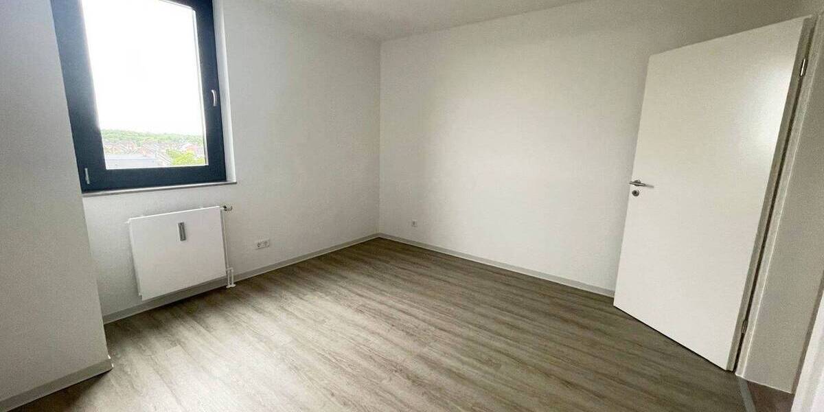 Etagenwohnung Köln Urbach - 4 Zimmer, 100 m&sup2;, 1.350&euro; | Angebot:26874987