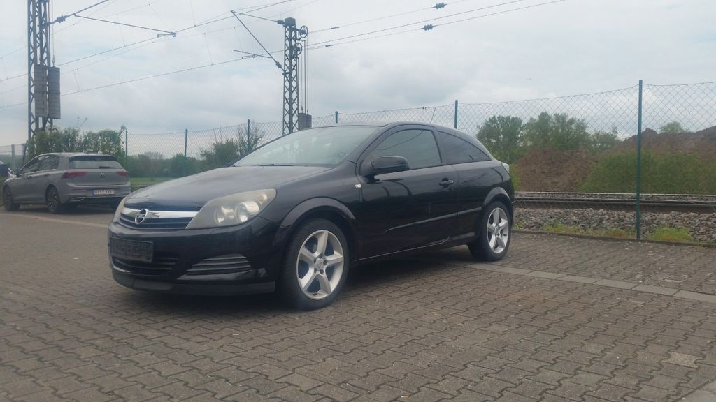 Opel Astra 272.000 km 1.050 &euro; Mainz Kostheim 55246