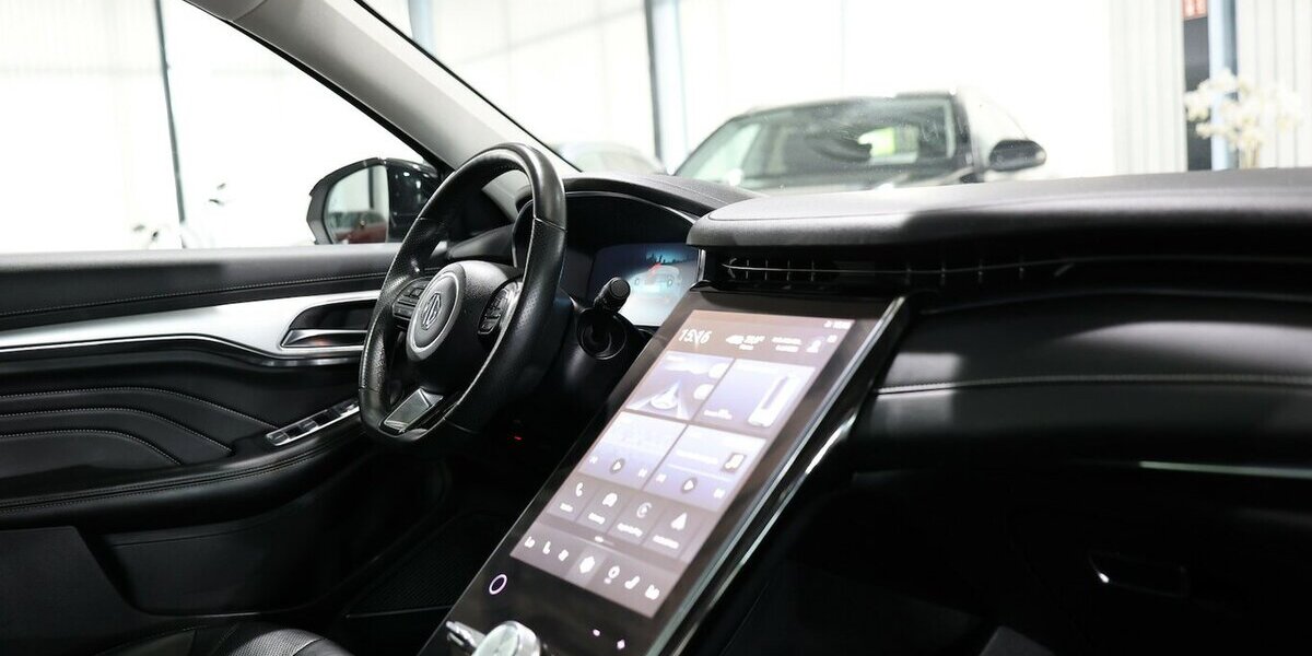 MG Marvel R LUXURY 5D 132KW / PANORAMA / WÄRMEPUMPE 67.000 km 23.991 &euro; Hamm 59077