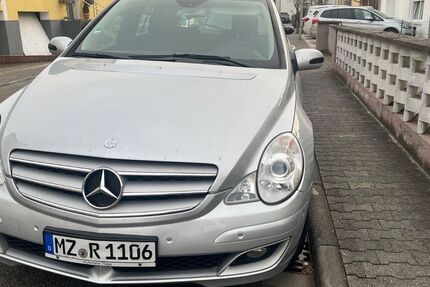 Mercedes-Benz R 350 194.000 km 3.500 &euro; Nackenheim 55299