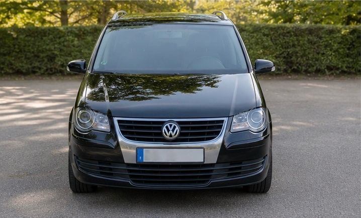 VW Touran 199.980 km 7.100 &euro; Rödental 96472