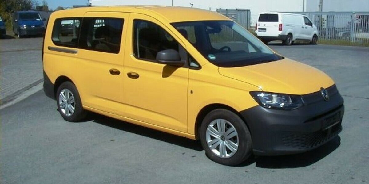 VW Caddy Maxi 2.0TDI Kombi-Klima-5 Sitze-AHK-1.Hand 267.443 km 13.983 &euro; Wittmund 26409