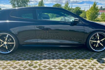 VW Scirocco 86.000 km 14.400 &euro; Leipzig 04249