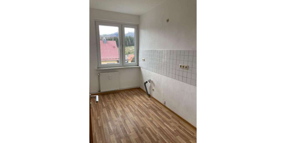 Modernisierte 3 Zimmer Wohnung mit Dusche. Ultramoderne Pelletheizung ! 3 zimmer