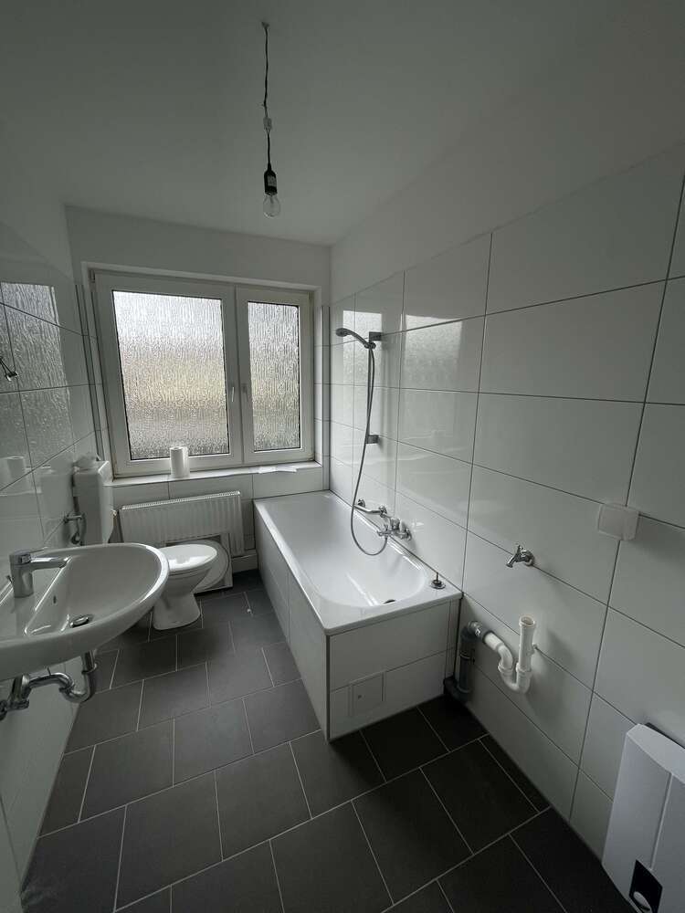 Wohnung zum Mieten in Gelsenkirchen 500 € 78.11 m²