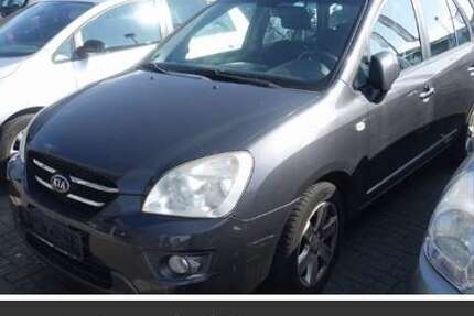 Kia Carens 196.280 km 999 € Hainburg 63512