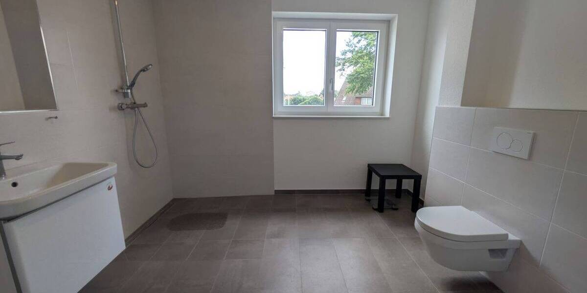 Etagenwohnung Celle Groß Hehlen - 4 Zimmer, 106 m&sup2;, 319.000&euro; | Angebot:25701874