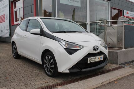Toyota Aygo (X) 72.800 km 8.909 € Nufringen 71154