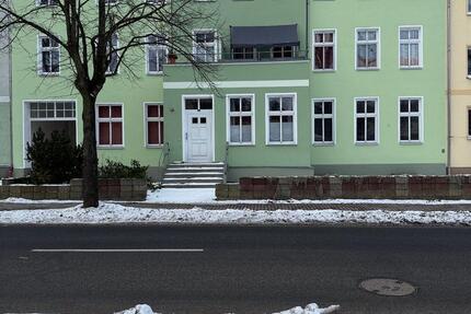 Wohnung Demmin - 4 Zimmer, 92 m&sup2;, 598&euro; | Angebot:26194491