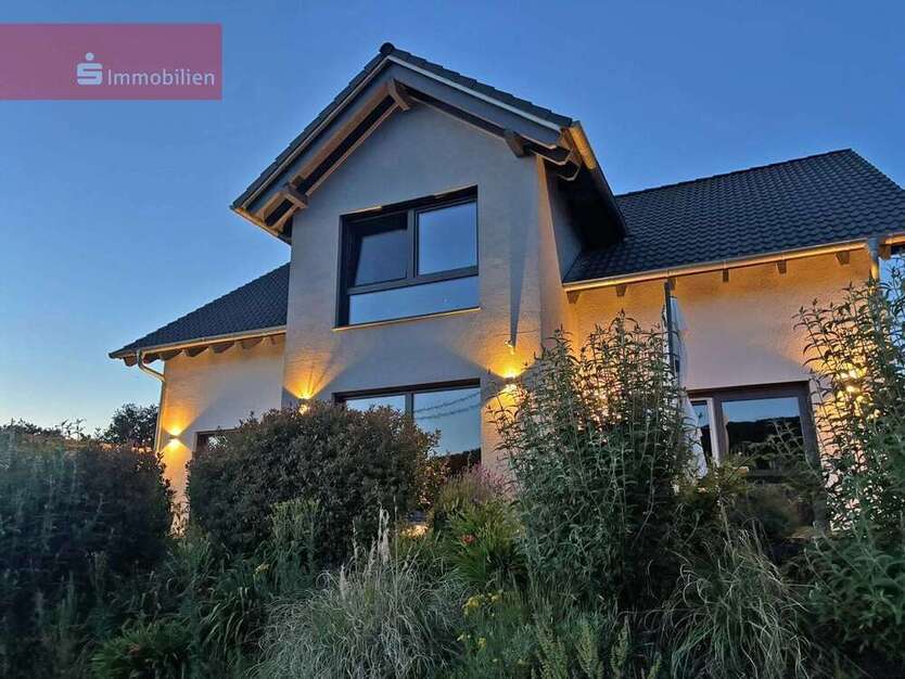 Haus zum Kaufen in Eichenzell 630.000 € 189 m²