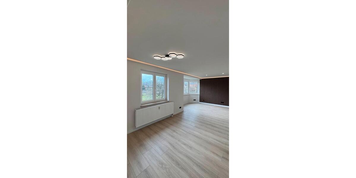 Etagenwohnung Ranis - 2 Zimmer, 61 m&sup2;, 95.000&euro; | Angebot:26904152