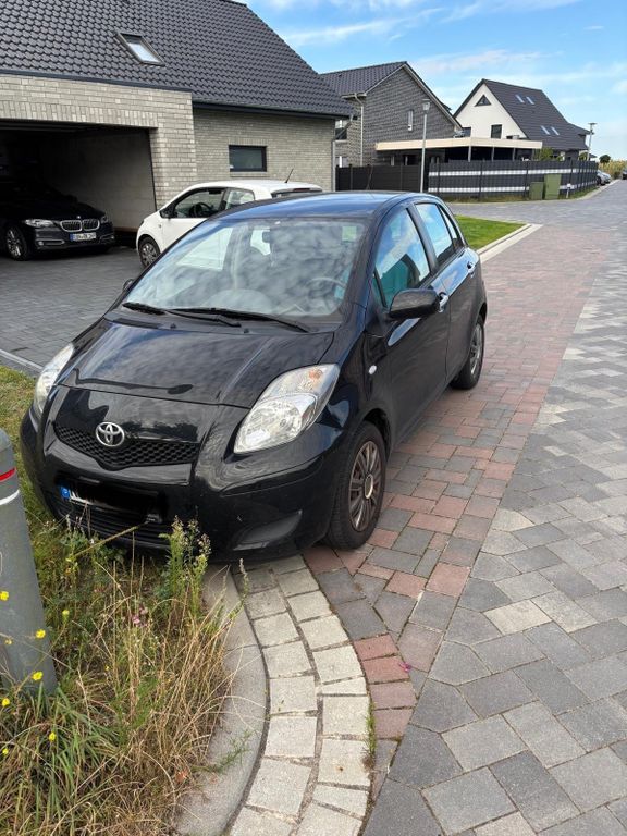 Yaris